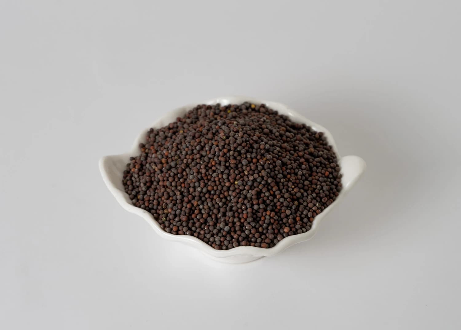 Natural mustard seeds